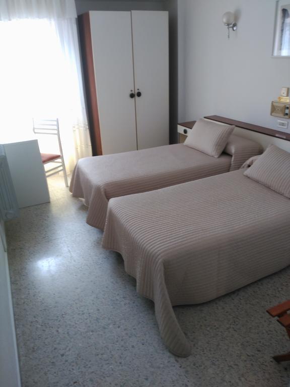 Hotel Puente De Los Santos Tapia De Casariego Luaran gambar